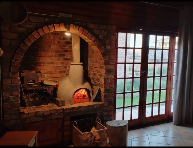 3 BEDROOM HOUSE FOR SALE IN BOGGOMSBAAI